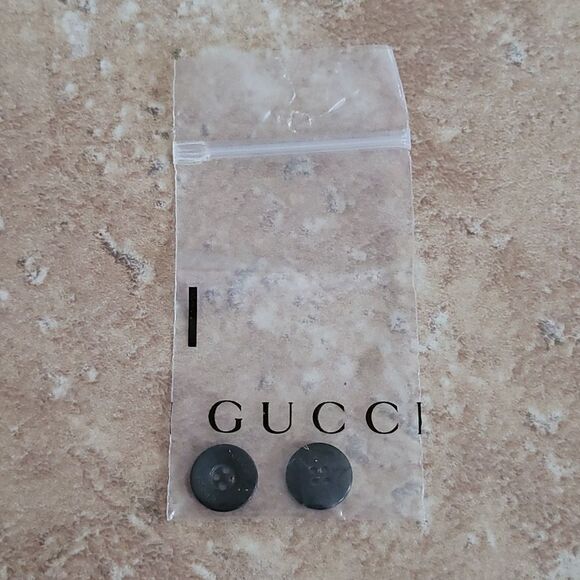 Gucci Set of 2 Black Buttons Engraved with 'GUCCI' - 5/8" - Picture 3 of 4